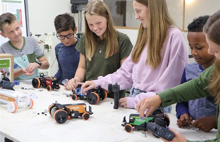 RC Tractor Pull Challenge (5-pack) with Pulling Sled