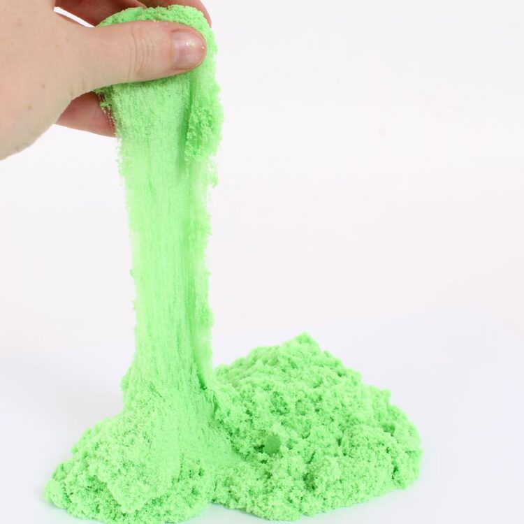 Messy Play Mouldable Stretchy Elasti Sand